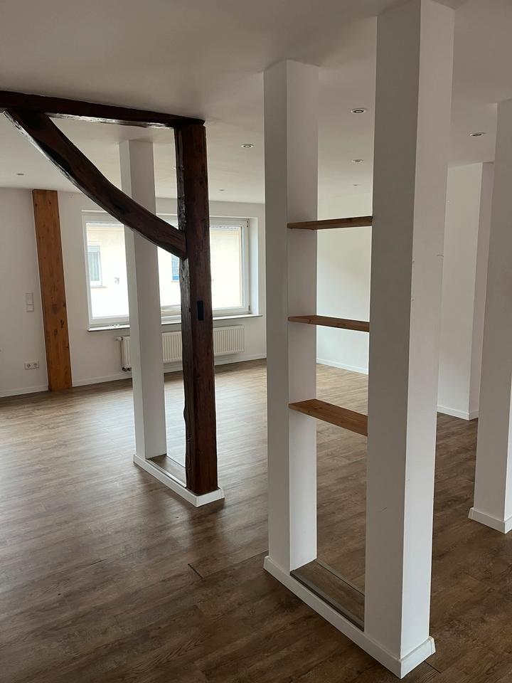 Thumbnail-4Zimmer 150qm Maisonette mit Garage. Gartenstr