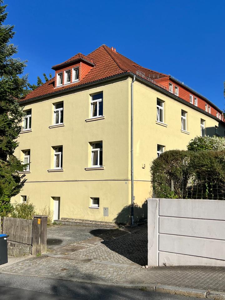 Thumbnail-** Große 3-Zimmerwohnung mit Gartenbenutzung und Stellplatz **