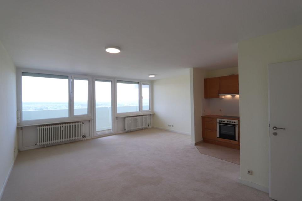 Thumbnail-2,5 Zimmerwohnung, EBK, PKW-Stellplatz im 20. OG