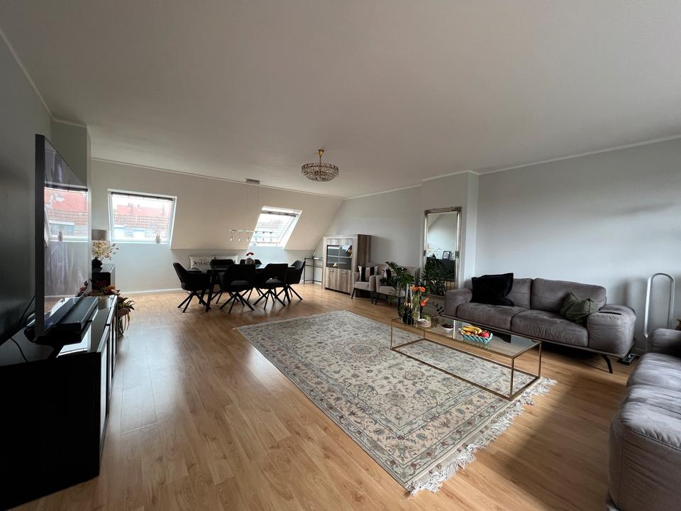 Thumbnail-Zooviertel! Hochwertig sanierte 3 Zimmer Wohnung mit Balkon