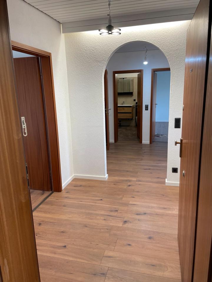 Thumbnail-Alterlangen wunderschöne 3 Zimmer Wohnung 95q 1. OG zentrale Lage