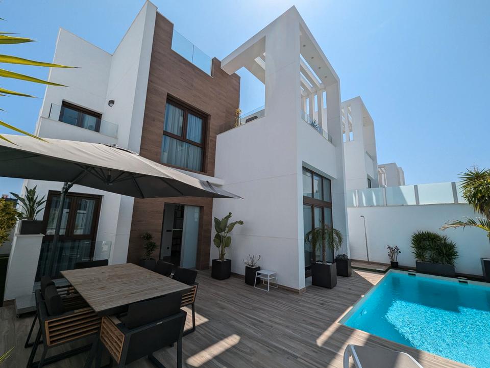 Thumbnail-Ferienhaus mit Privatpool in Torrevieja