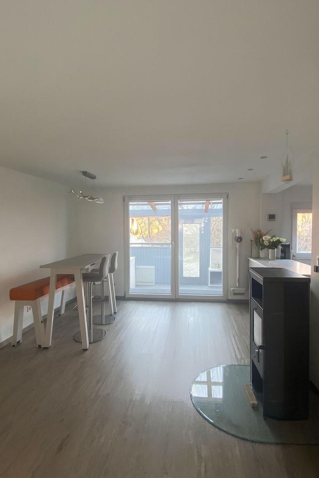 Thumbnail-Selten Gelegenheit: saniertes 5-Zimmer Reihenhaus mit Ofen