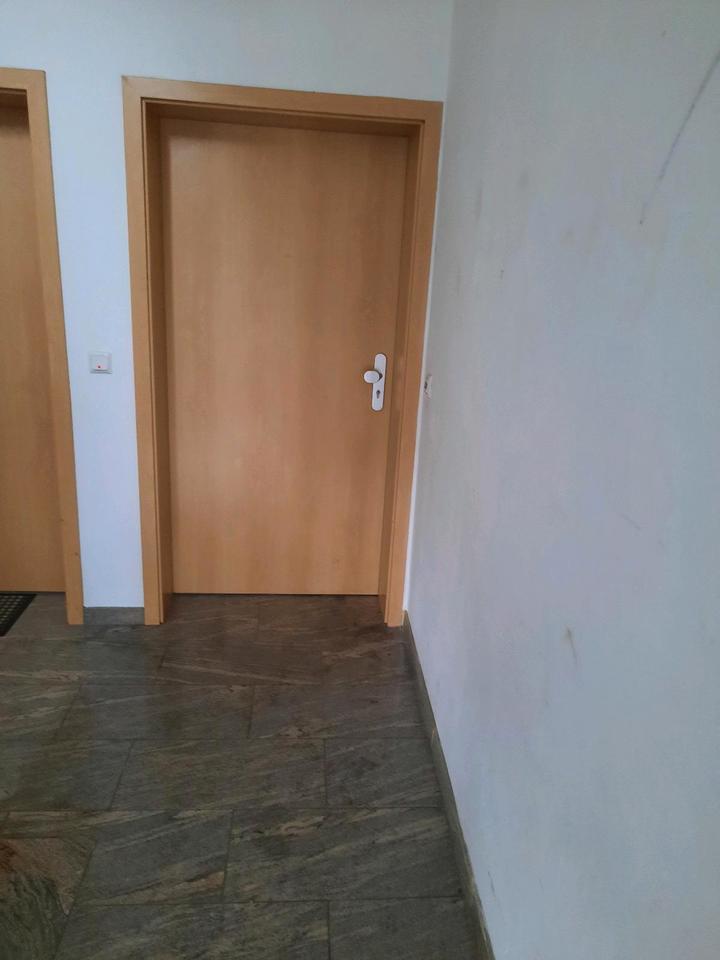 Thumbnail-Hochhaus Mieten