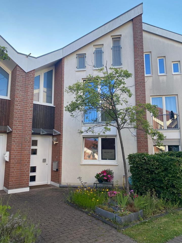 Thumbnail-Familienfreundliches Reihenhaus mit 4,5 Zimmern in Mülheim