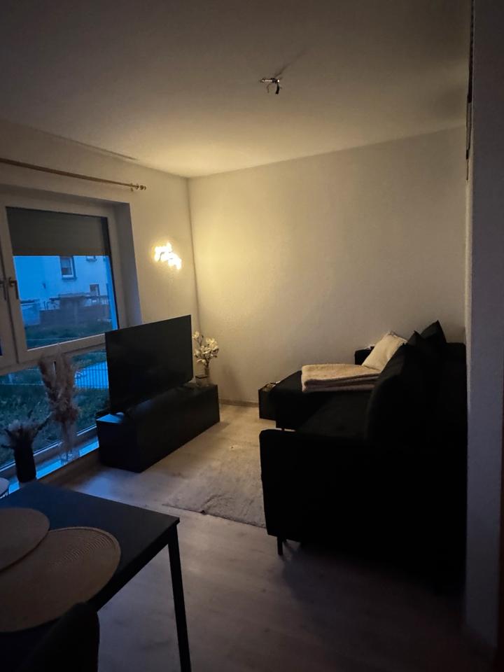 Thumbnail-1,5 Zimmer Wohnung mit kleinem Garten