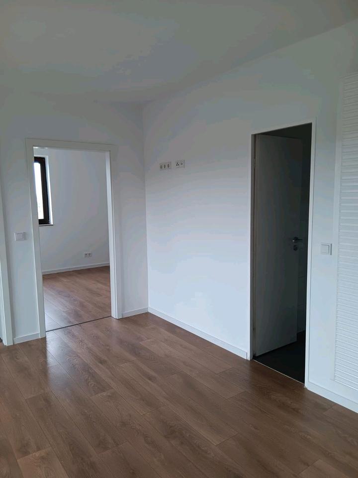 Thumbnail-Moderne 3-Zimmer-Wohnung mit neuer Küche & Stellplatz