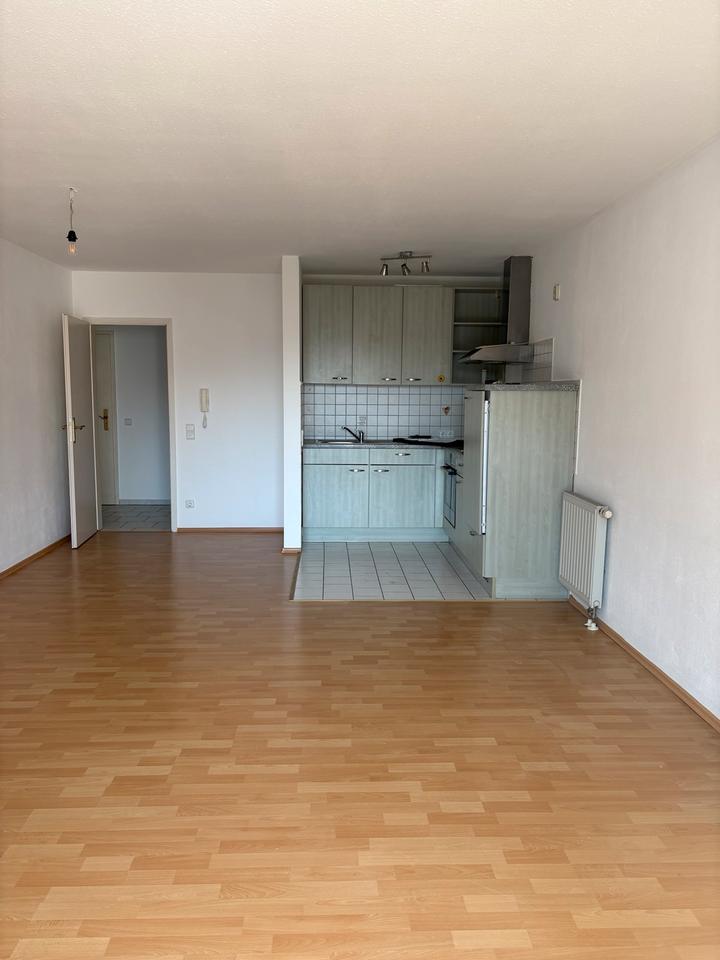 Thumbnail-Tolle 2 Zimmer Wohnung ab 15.4. zu vermieten