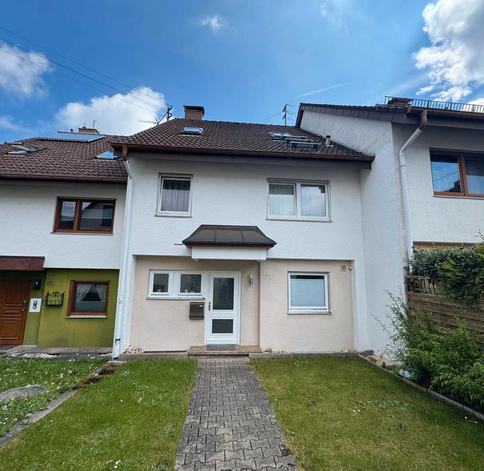 Thumbnail-PROVISIONSFREI: Großzügiges Familienhaus mit 7 Zimmern