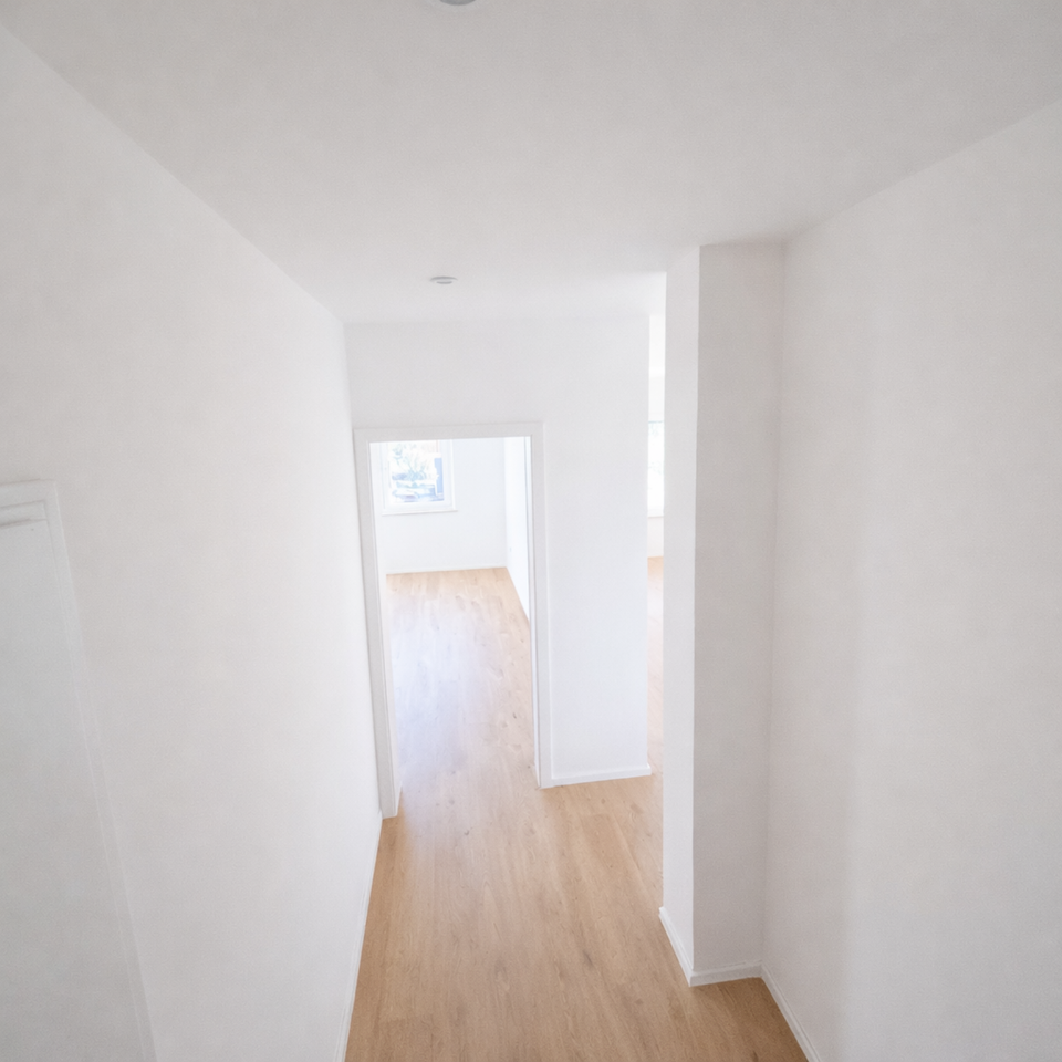 Thumbnail-**Helle kernsanierte Gewerbeeinheit (60 m²) mit Terrasse & Keller