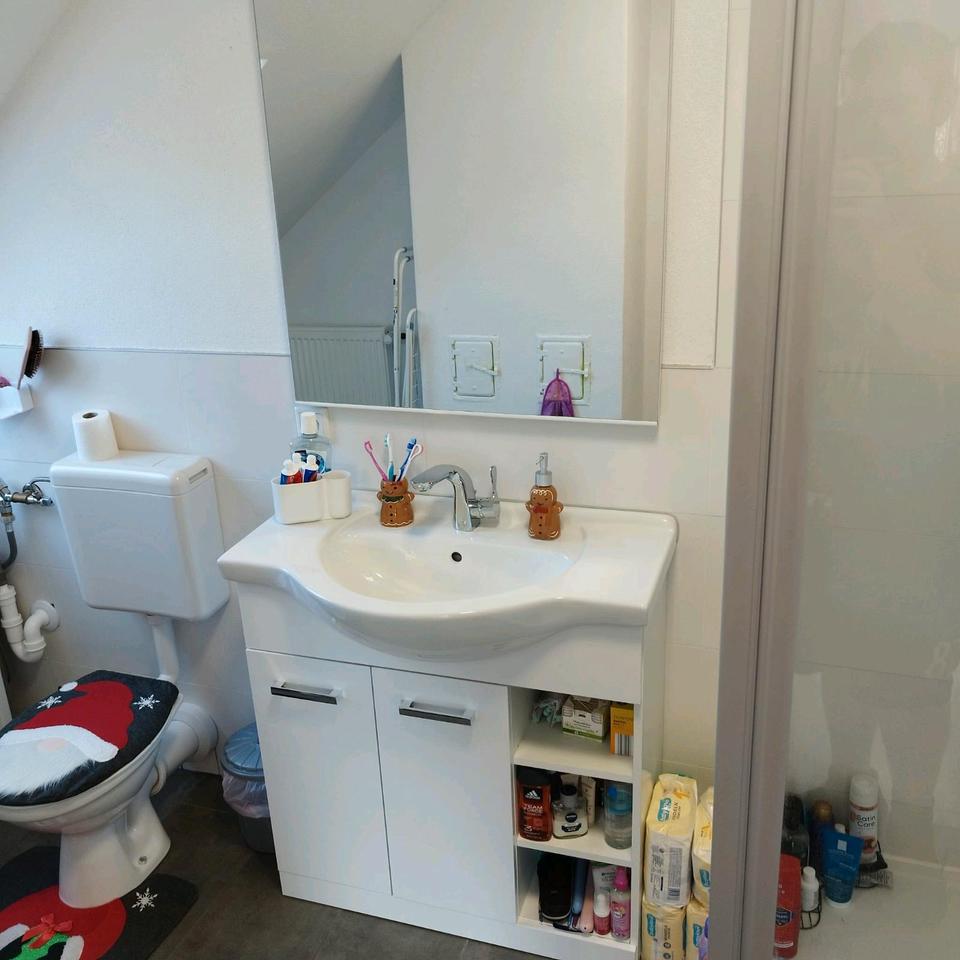 Thumbnail-Grosse geräumige Dachgeschoss Wohnung ab Juni 2026