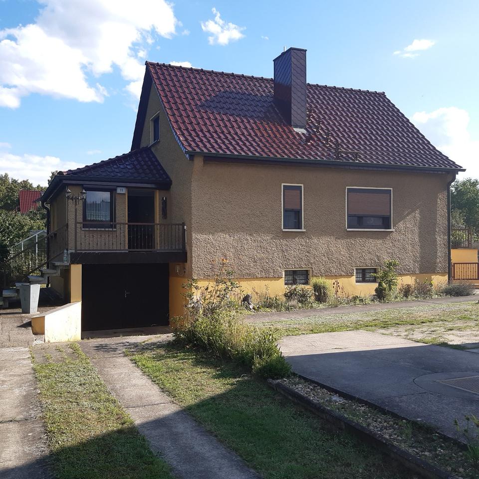 Thumbnail-Schönes, Solides Einfamilienhaus mit großem Garten