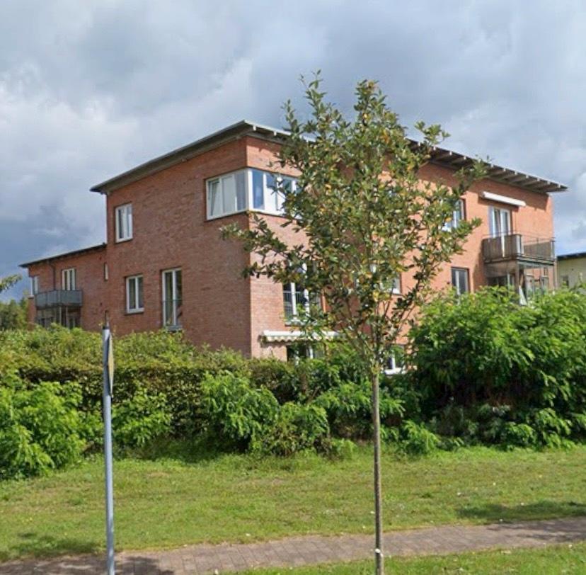 Thumbnail-2-Zimmer Wohnung im Erdgeschoss mit Terrasse und kl. Gartenfläche