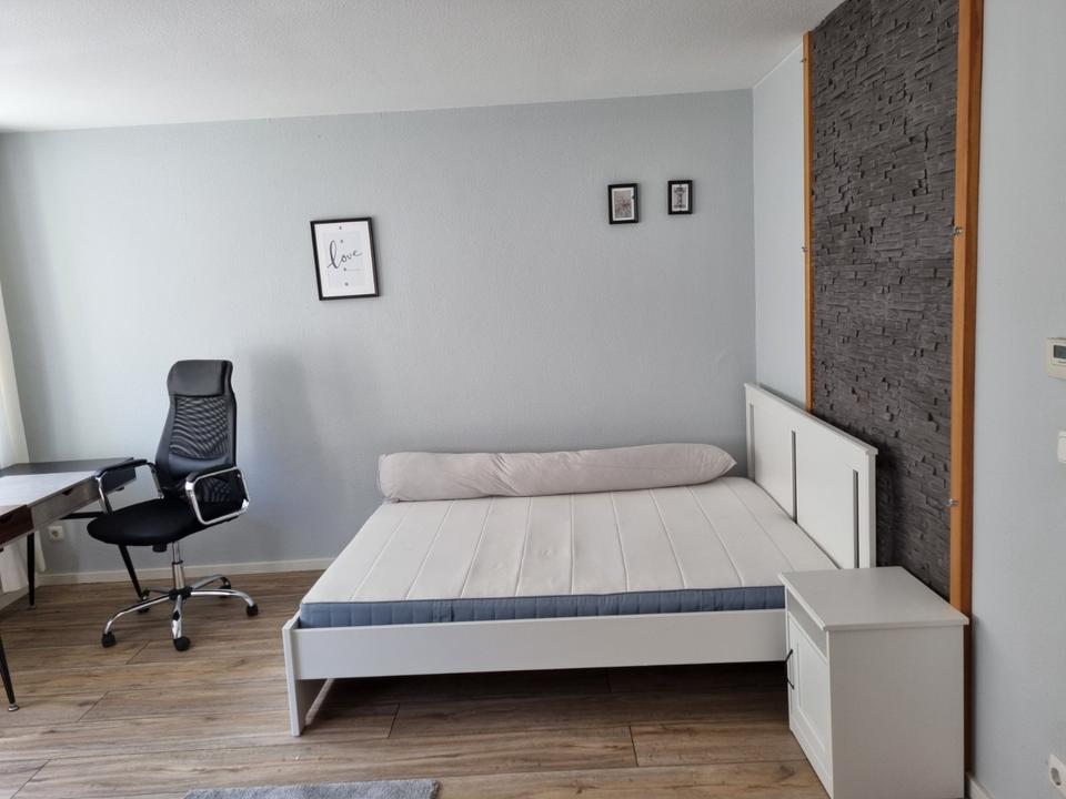 Thumbnail-Möbliertes Zimmer in einer 3-WG in Nürnberg Gostenhof