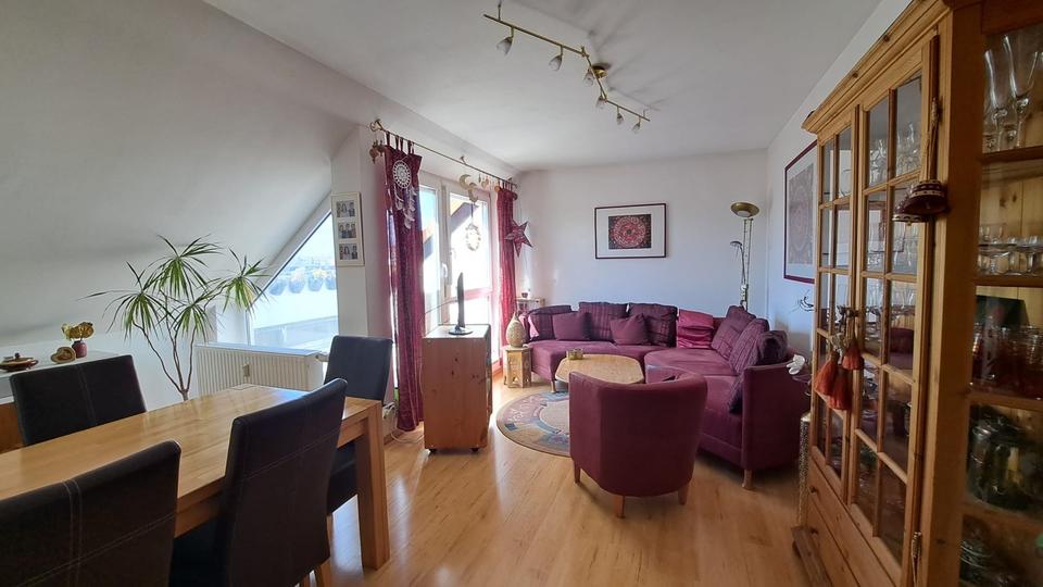 Thumbnail-PROVISIONSFREI ! Sonnige 2,5-Zimmerwhg m. Loggia+ Aufzug in Fürth