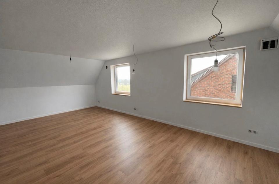 Thumbnail-Erstbezug nach Kernsanierung mit Feldblick, Warmmiete inkl. Strom