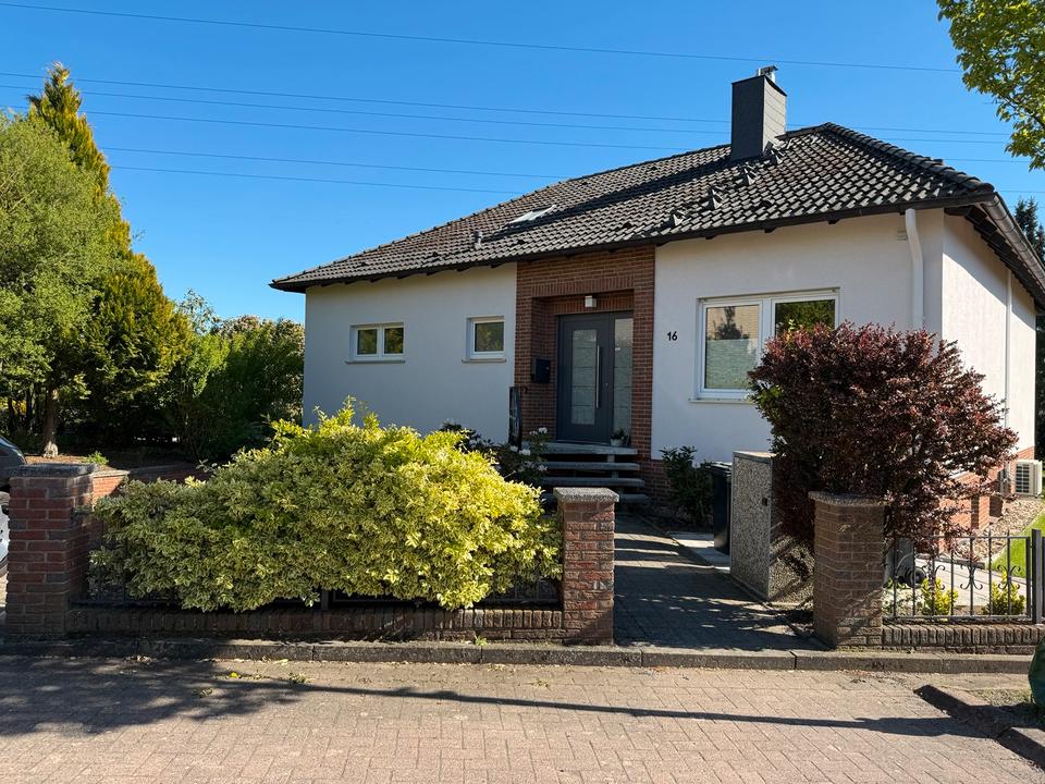 Thumbnail-Freistehendes Einfamilienhaus in ruhiger Lage in Hildesheim-Itzum