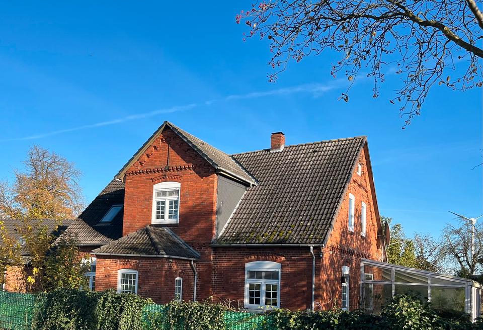 Thumbnail-Ruhige, helle 2 Zimmerwohnung mit Wintergarten und kleinem Garten