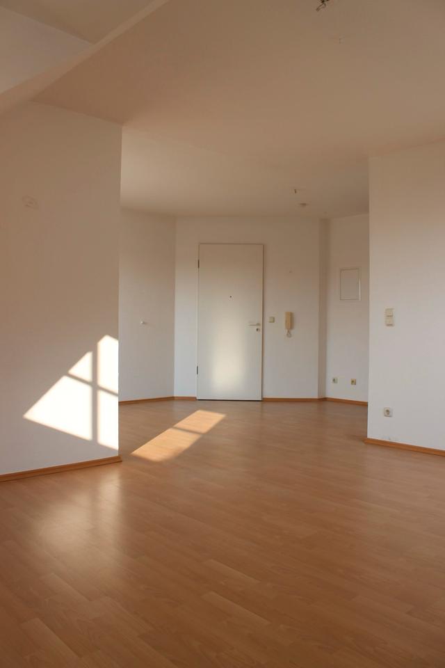 Thumbnail-2-Zimmer-Dachgeschoss-Wohnung in Weimar-Legefeld - Renditeobjekt