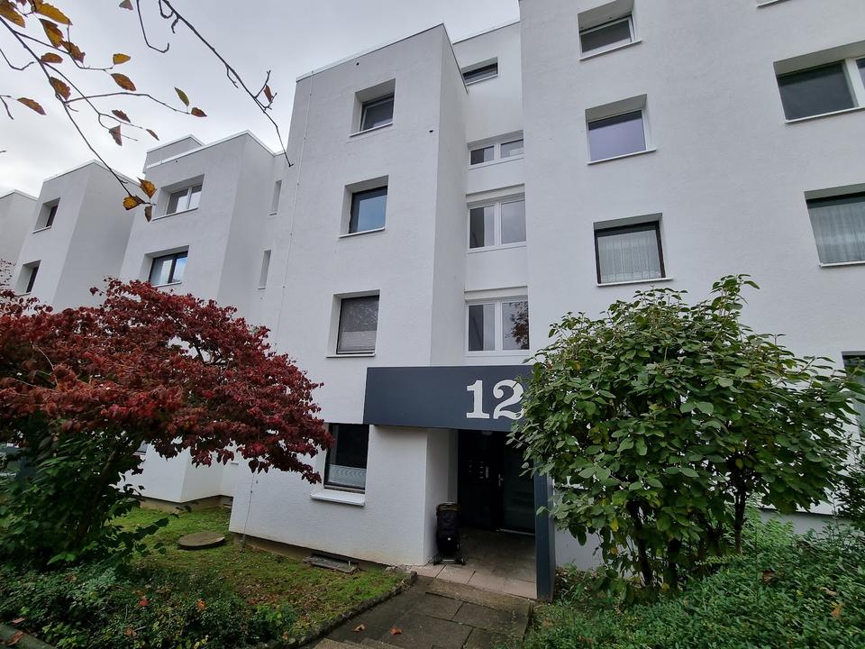Thumbnail-Für Sie renoviert: Geräumige 2 Zimmer mit Balkon und Tiefgaragenstellplatz