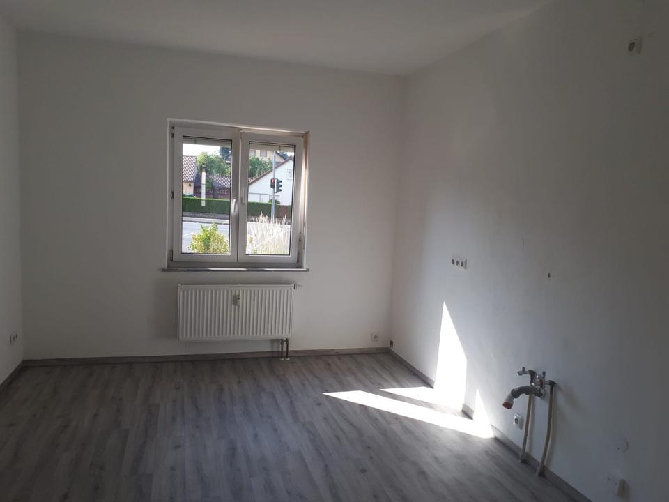 Thumbnail-Bergrheinfeld - 3 Zimmer Mietwohnung Erdgeschoss - 74m²