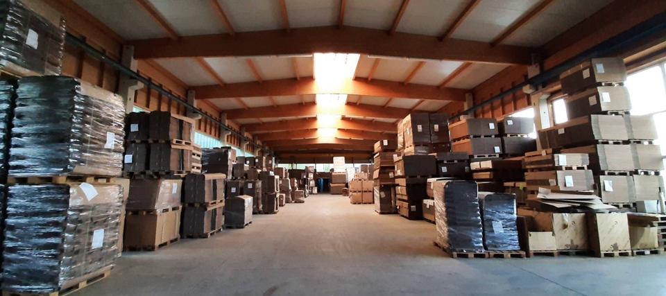 Thumbnail-Große helle Lagerhalle