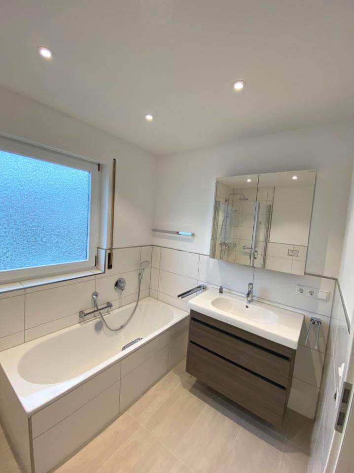 Thumbnail-Modernes Badezimmer frisch renoviert in zentraler Lage Zwickau