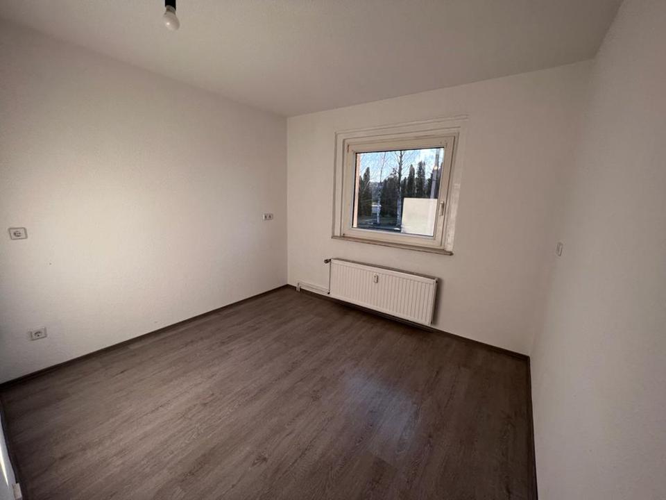 Thumbnail-Singlewohnung in Regis-Breitingen zu vermieten in der Nähe von Leipzig