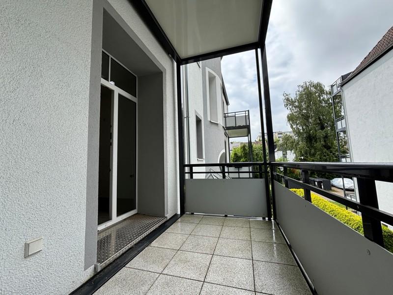 Thumbnail-Frisch renovierte 2-Zimmer Wohnung in wunderschöner Siedlung am Waldrand