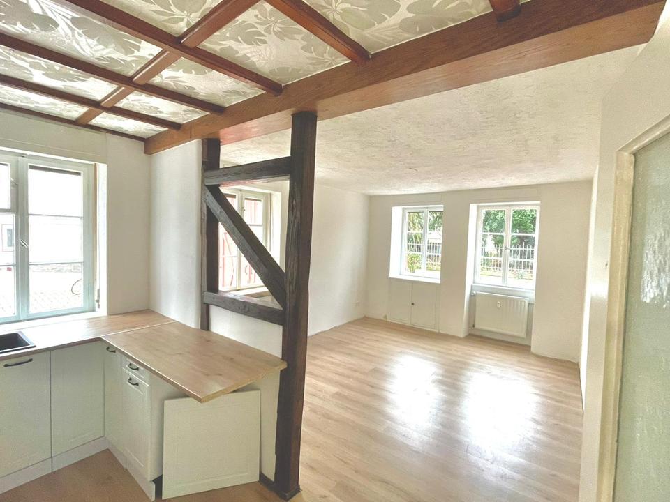 Thumbnail-Großzügige 121qm 5-Zimmer Erdgeschosswohnung in Bechtheim