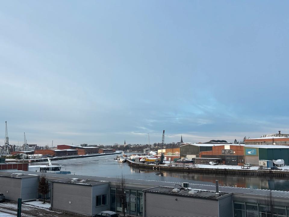 Thumbnail-Renovierte 4- Zimmerwohnung am Hafen zu vermieten