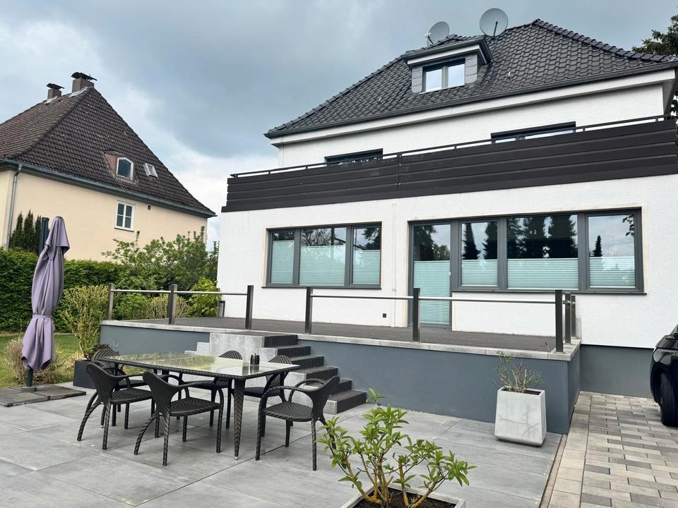 Thumbnail-Einfamilienhaus Herrenhaus provisionsfrei zu verkaufen!