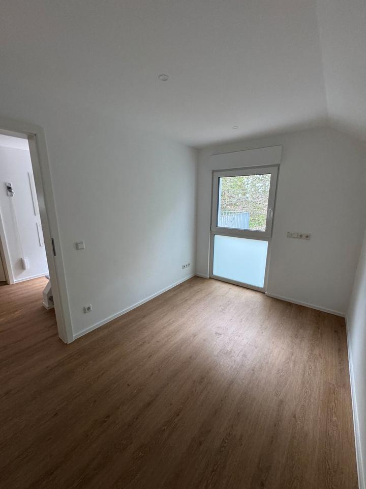 Thumbnail-+++ Kernsanierte Wohnung als möblierte WG für 4 Personen +++