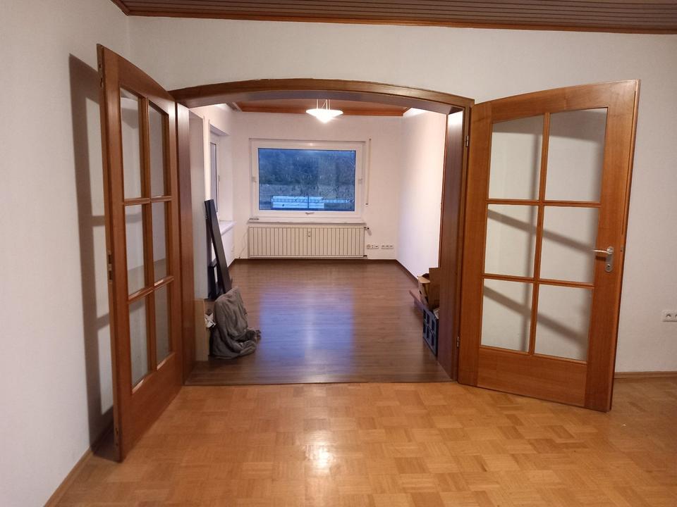 Thumbnail-5 Zimmer Wohnung in Goßfelden