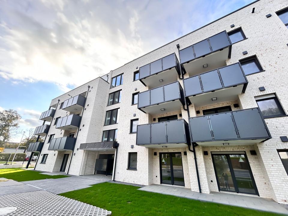 Thumbnail-Erstbezug: Helles 1-Zimmer-Apartment mit Einbauküche