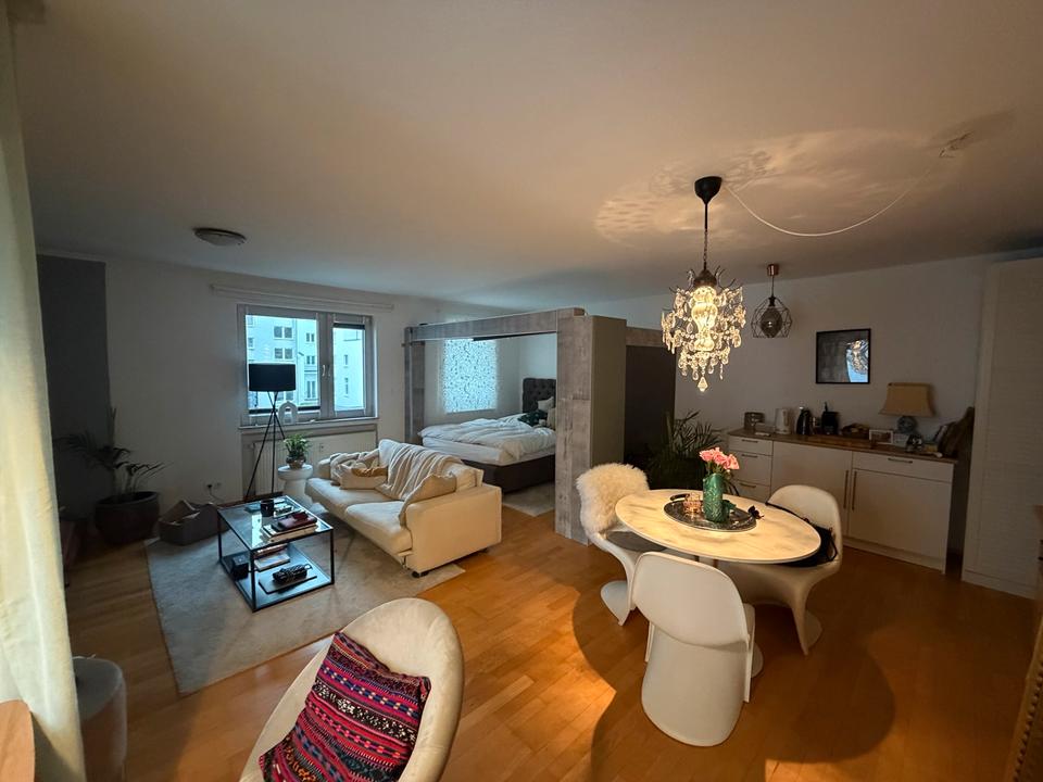 Thumbnail-Unterzuvermieten: Schicke, möbilierte Wohnung in bester Ffm Lage