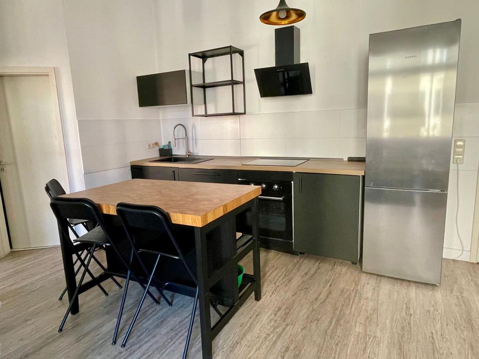 Thumbnail-Attraktive 2-Zimmer-Altbauwohnung nahe Zoo- zentrumsnah, Einbauküche auf Wunsch