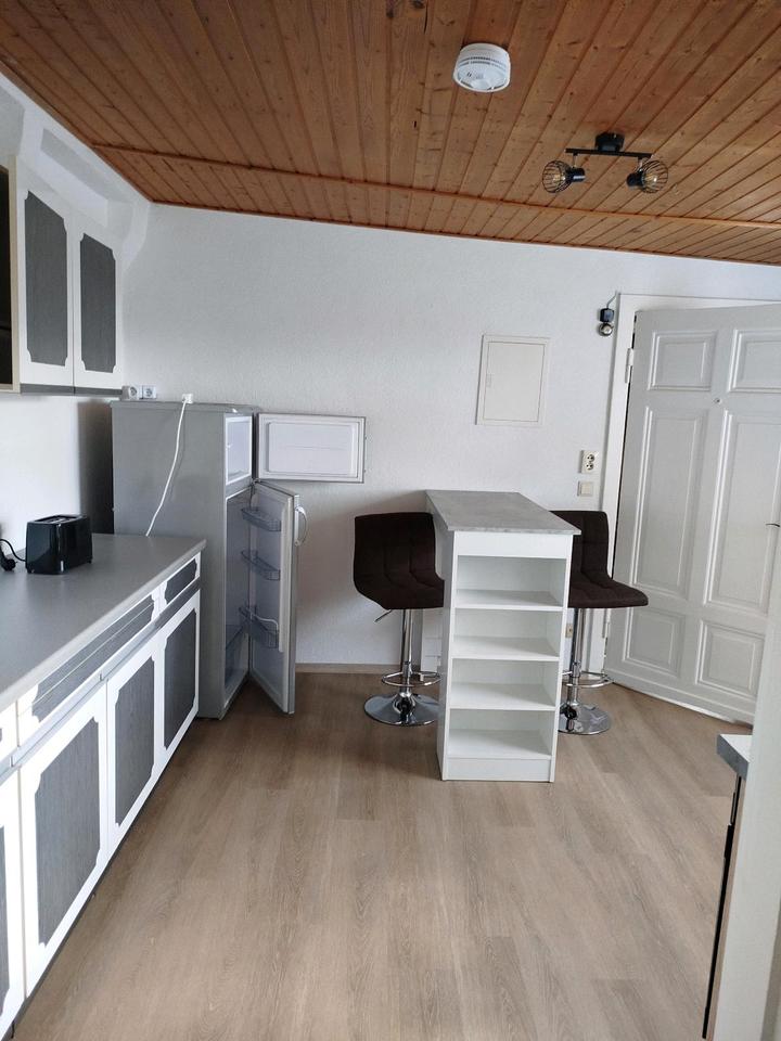 Thumbnail-Möbelierte Dachgeschosswohnung