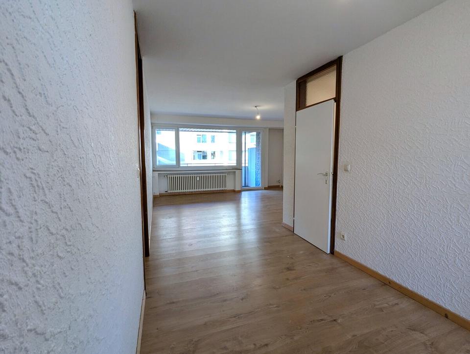 Thumbnail-Sehr gepflegte 3 Zimmer mit Balkon in nähe der Uni Bochum