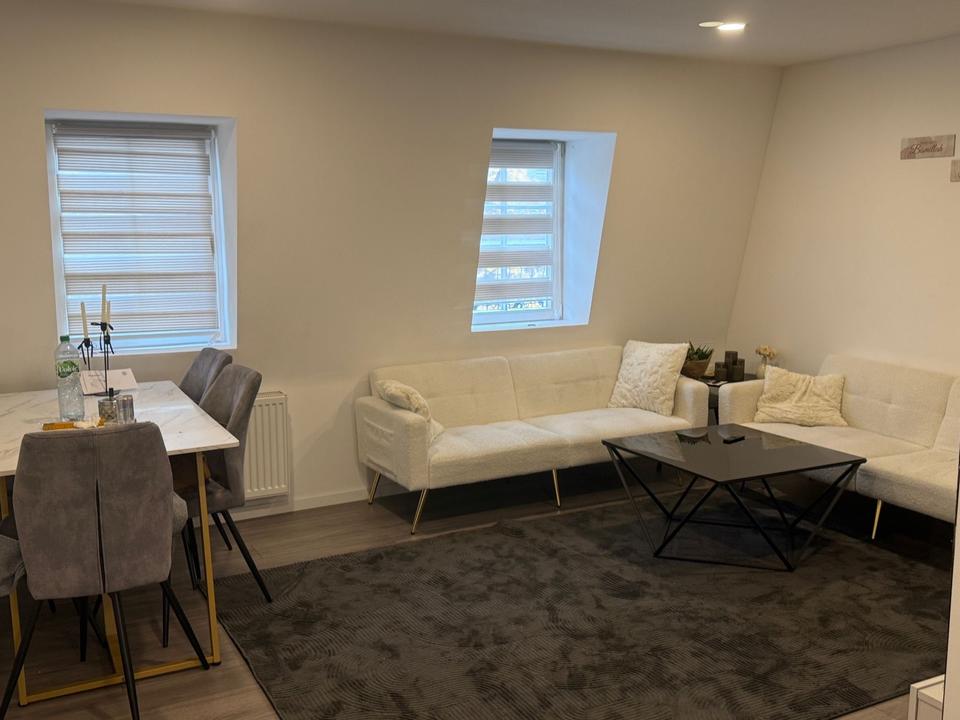 Thumbnail-Helle 2-Zimmer-Wohnung mit offener Wohnküche & Abstellraum in NW