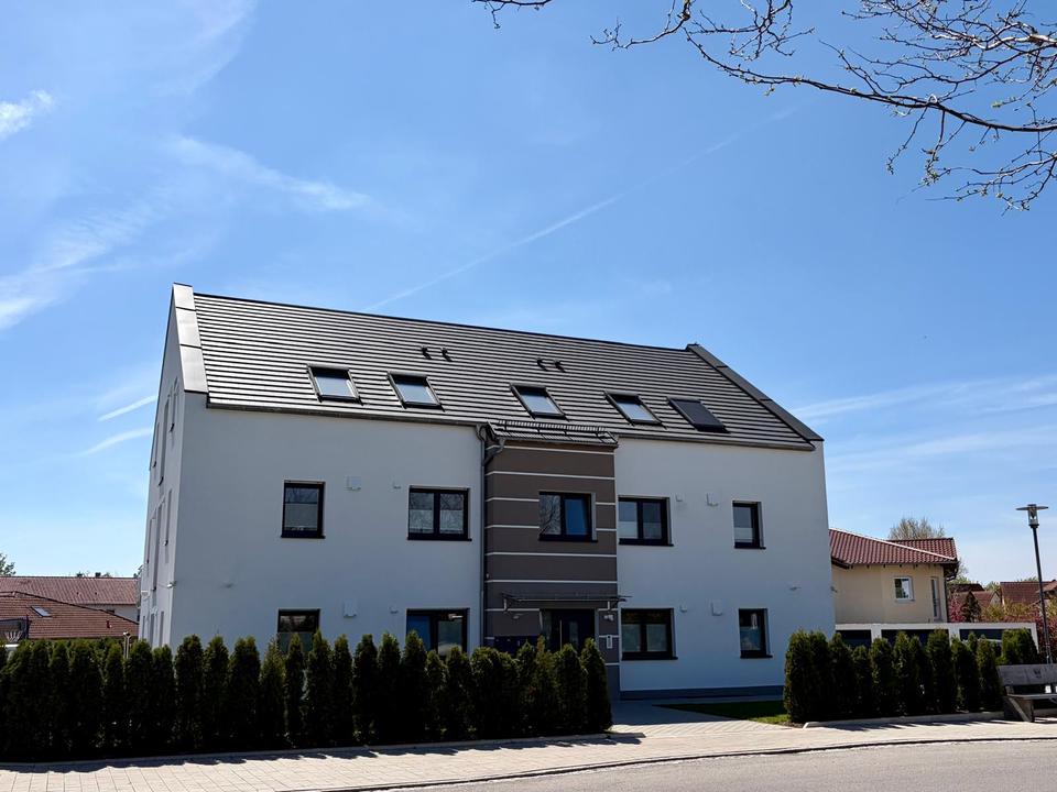Thumbnail-Stilvolle 3-Zi-DG-Wohnung mit Einbauküche, Balkon und Stellplatz