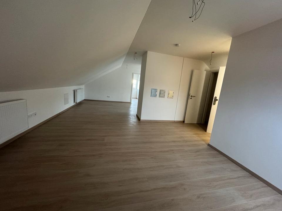 Thumbnail-65 qm, 3-Zimmer DG-Wohnung, Nähe Airbus, Zott, Donauwörth