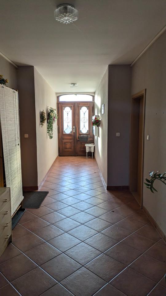 Thumbnail-zentrumsnahe, wunderschön geschnittene 4 Raum Wohnung mit Schlossblick