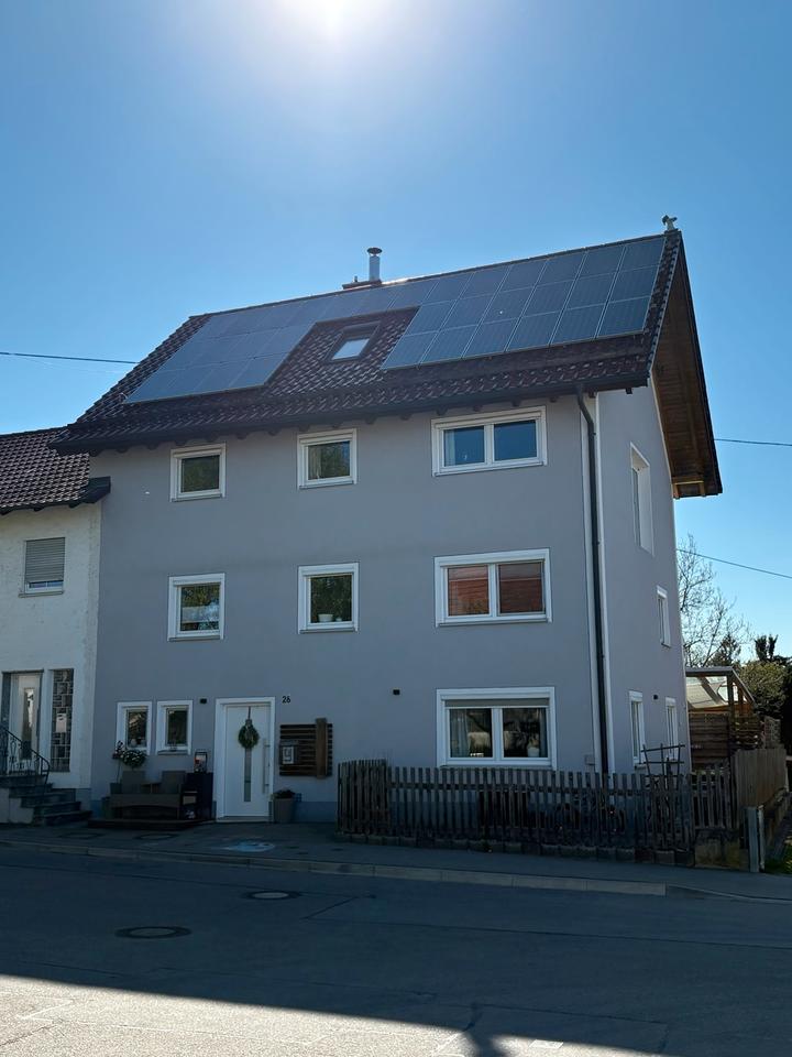 Thumbnail-Großzügiges Einfamilienhaus mit viel Platz und kleinem Garten