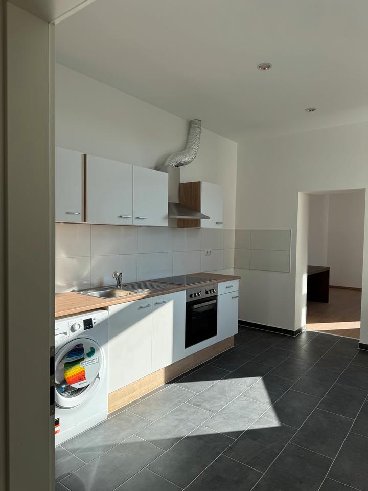 Thumbnail-Schicke kernsanierte 2-Zimmer Wohnung - Erstbezug 06110 Halle