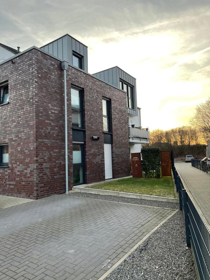 Thumbnail-Lingen–Laxten: Attraktive 3-Raum-Dachgeschosswohnung mit Einbauk.