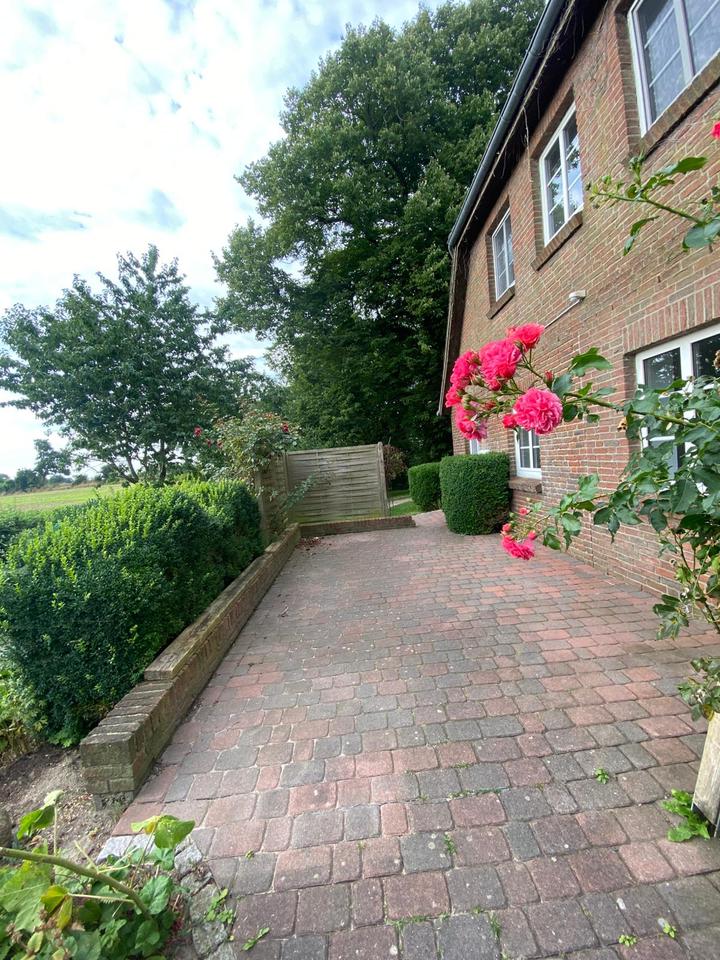 Thumbnail-schöne 4-Zi.-EG-Whg mit Terrasse zum 01.07. frei, ca. 104m²