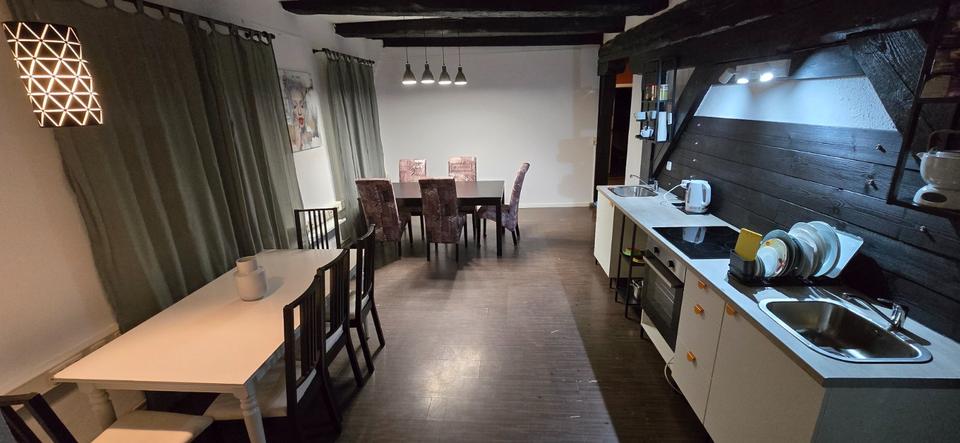 Thumbnail-Große 150 m² Wohnung in Rostocks Altstadt Einzelpreis