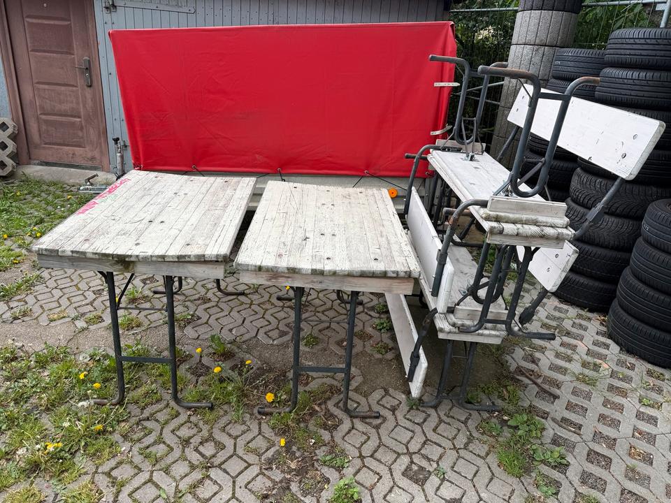 Thumbnail-Gastronomie Tisch und Stühle