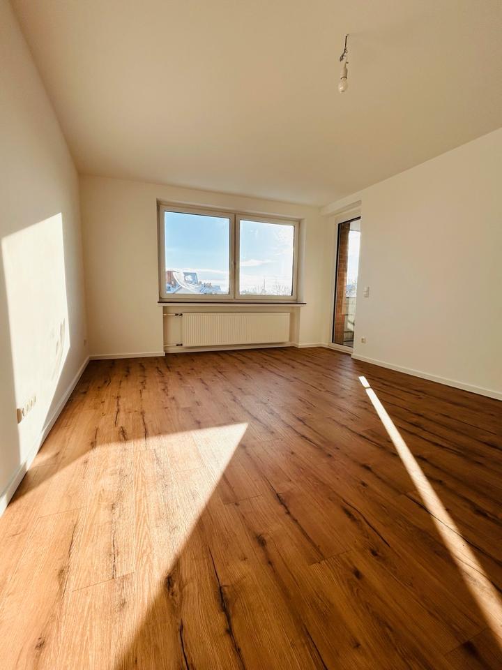 Thumbnail-sanierte 2-Zimmer-Wohnung in Hannover-Döhren mit Balkon